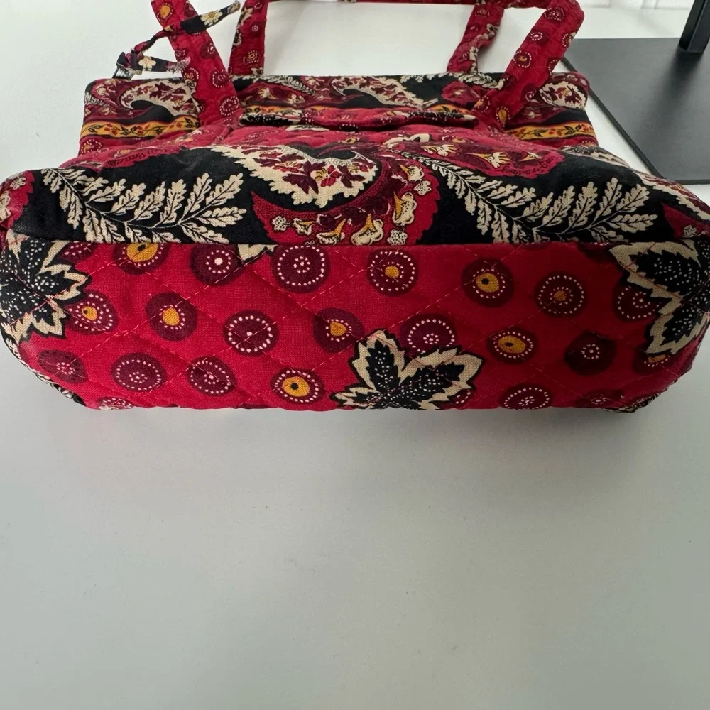 Retired Vera Bradley Provincial Red‎ Maple Leaf Villager Tote Bag And Wallet